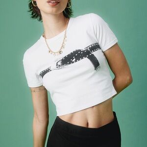 NWT Tilly's Full Tilt Belt Womens White Cropped T Shirt